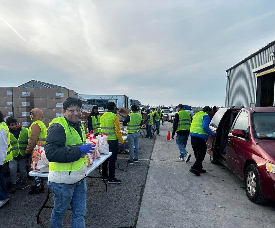 Food distribution at Second Harvest of the Greater Valley